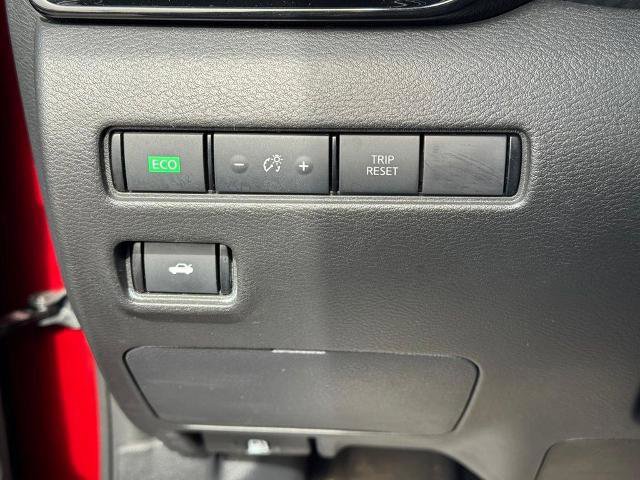 Used 2021 Nissan Sentra SV image 18