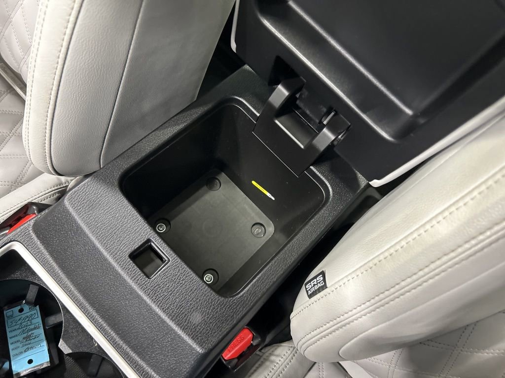 Used 2023 Mitsubishi Outlander 4WD Plug-In Hybrid image 24