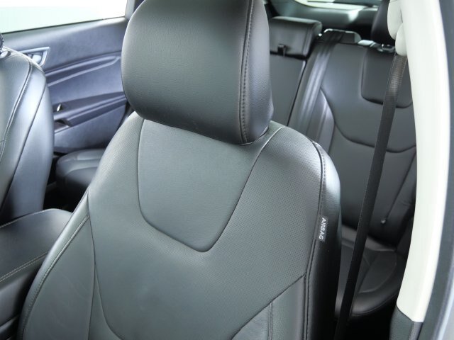 Certified 2018 Ford Edge Titanium w/ Equipment Group 301A AWD/4WD image 20