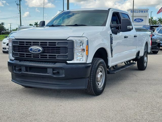 Certified 2023 Ford F350 XL w/ 360-Degree Camera Package AWD/4WD image 3