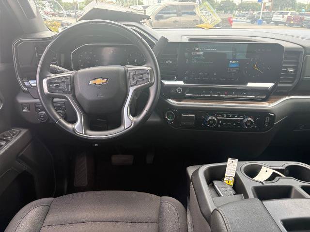 Used 2025 Chevrolet Silverado 1500 LT AWD/4WD image 10