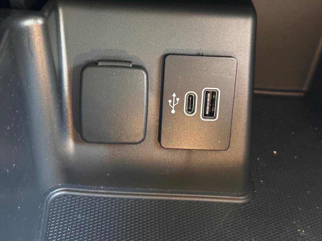 Certified 2025 Ford Explorer Platinum w/ Ultimate Package image 26