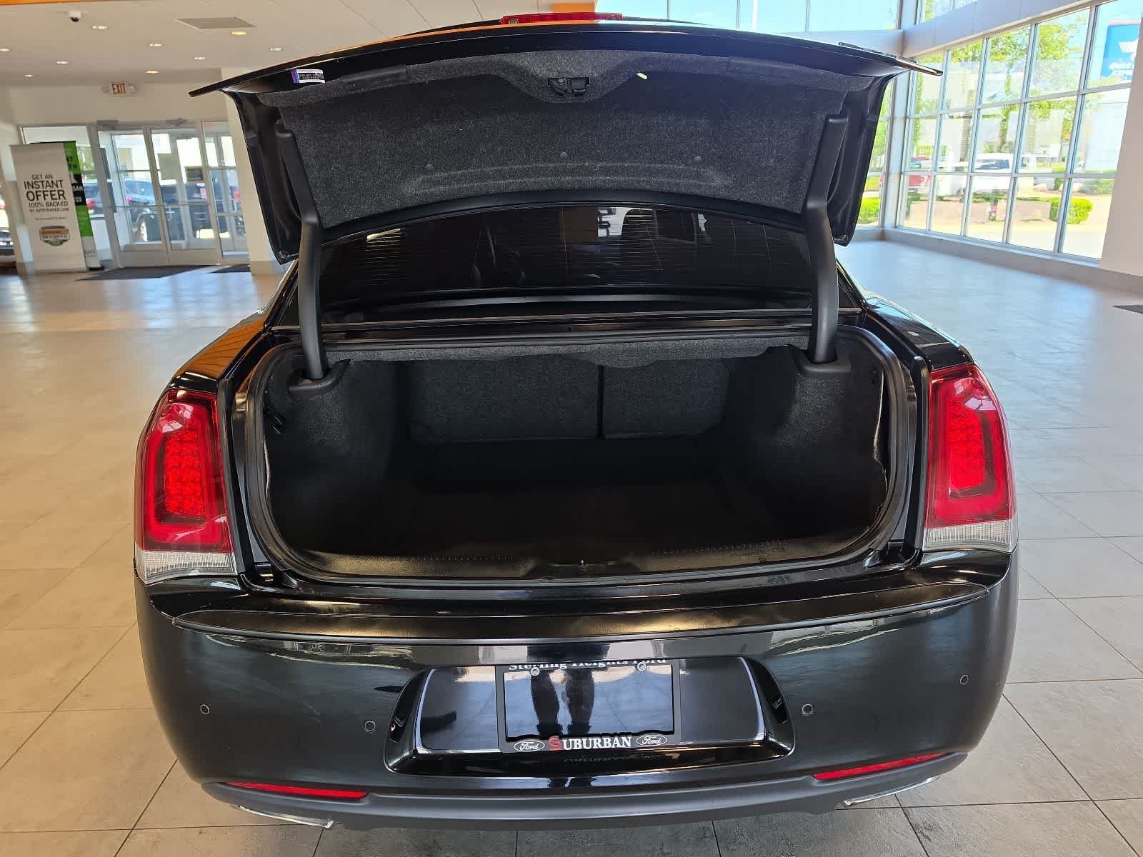 Used 2021 Chrysler 300 S RWD image 32