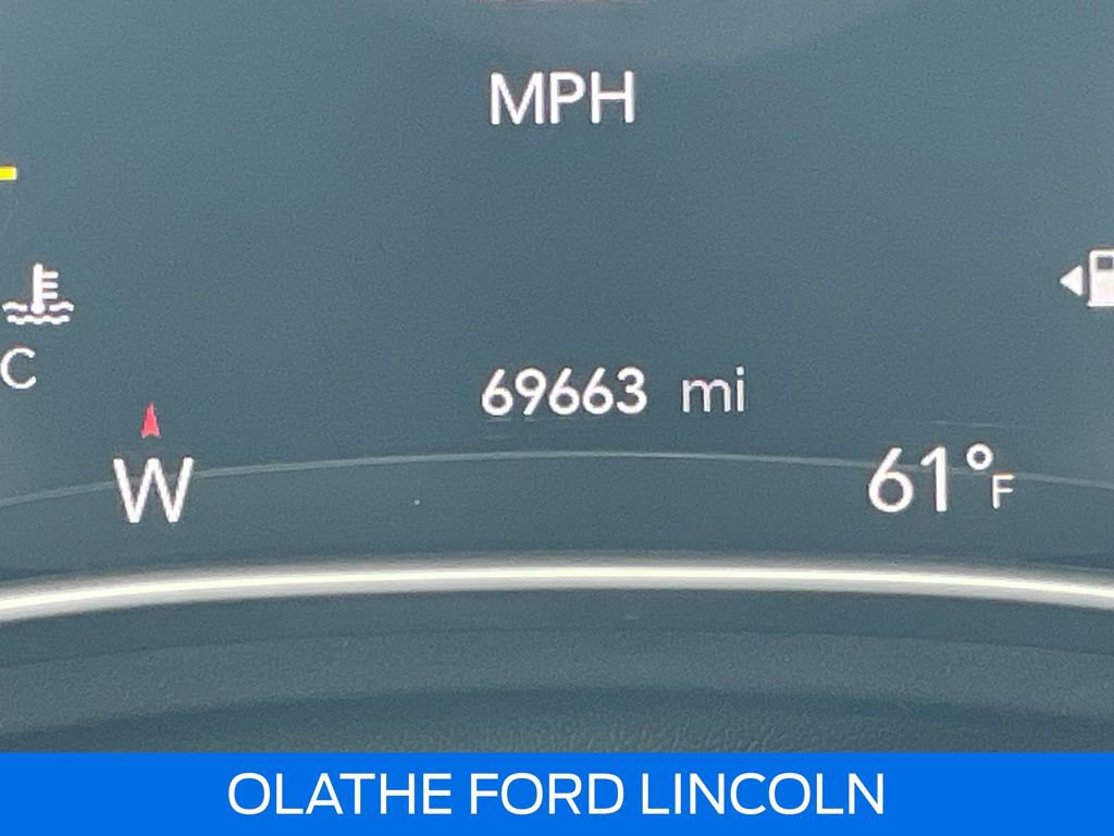 Used 2020 Chrysler Pacifica Limited FWD image 17