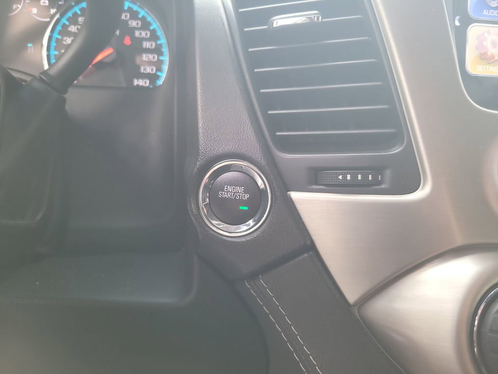 Used 2020 GMC Yukon Denali w/ Denali Premium Package image 19