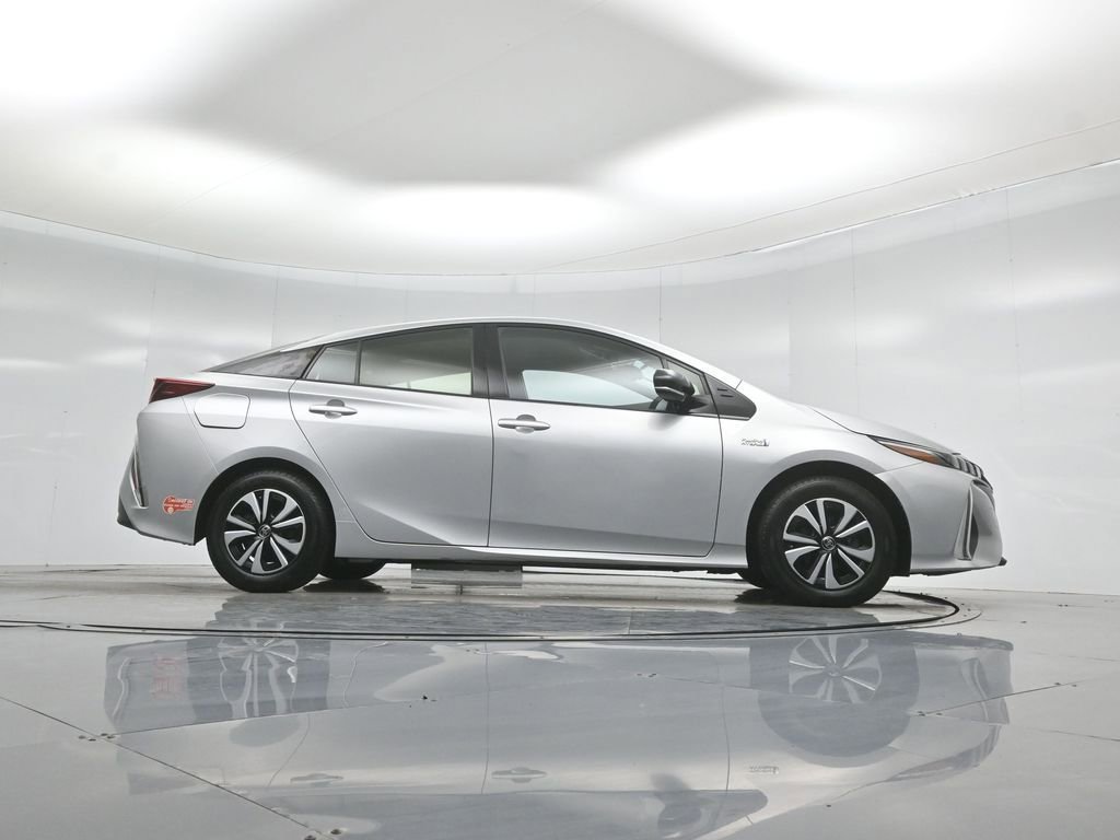 Used 2018 Toyota Prius Prime Plus w/ Carpet Mat Package FWD image 44