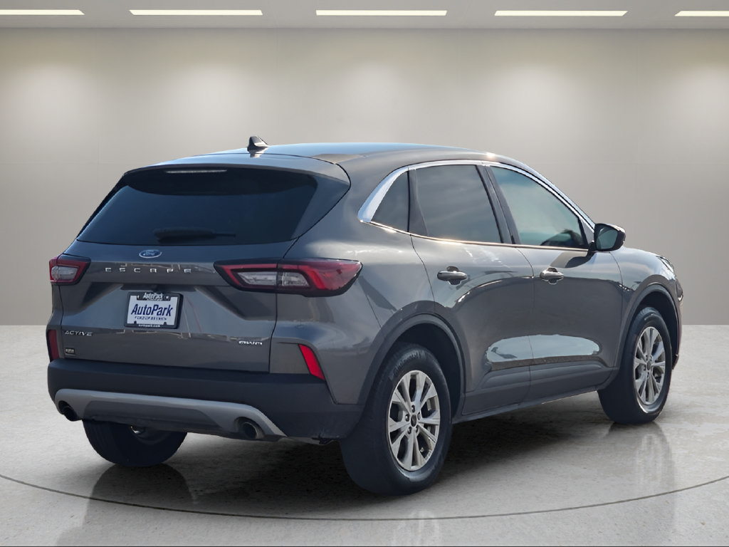 Certified 2024 Ford Escape Active AWD/4WD image 8
