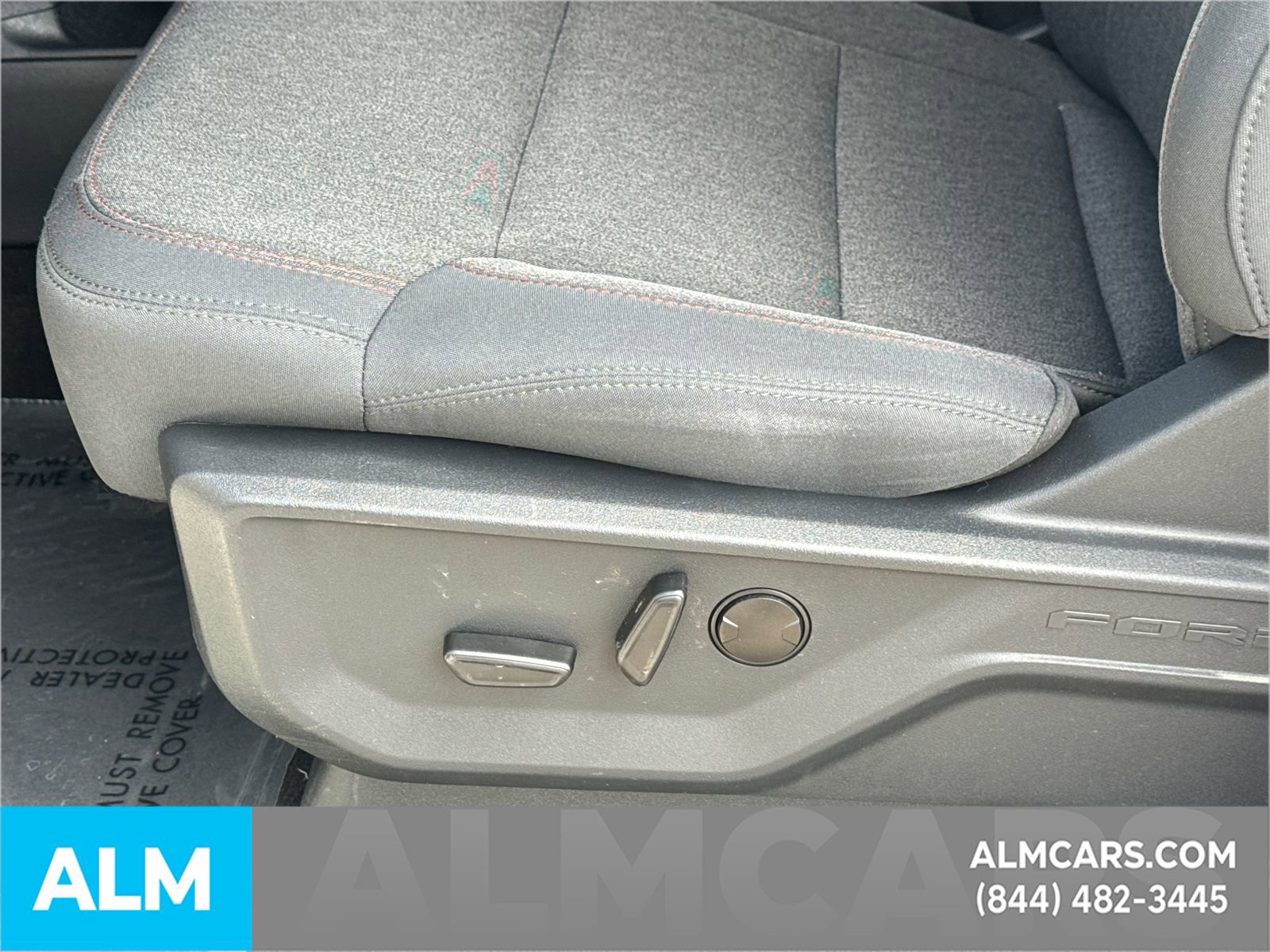 Certified 2025 Ford Expedition Active image 11