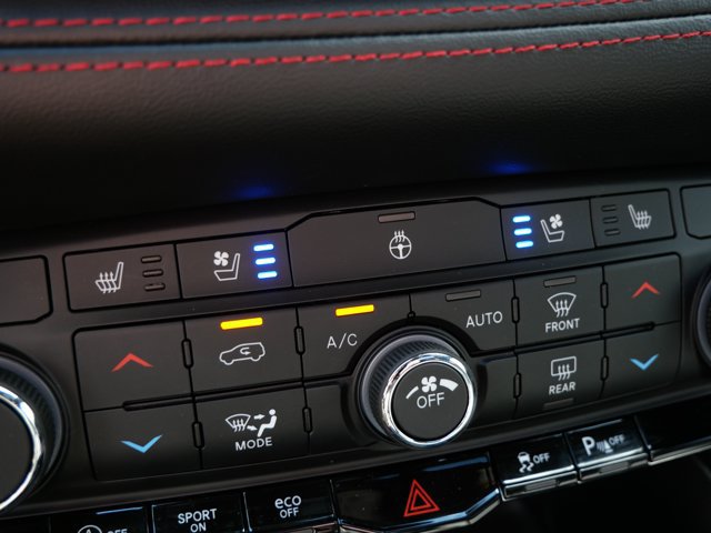 Used 2024 Dodge Durango GT AWD/4WD image 29