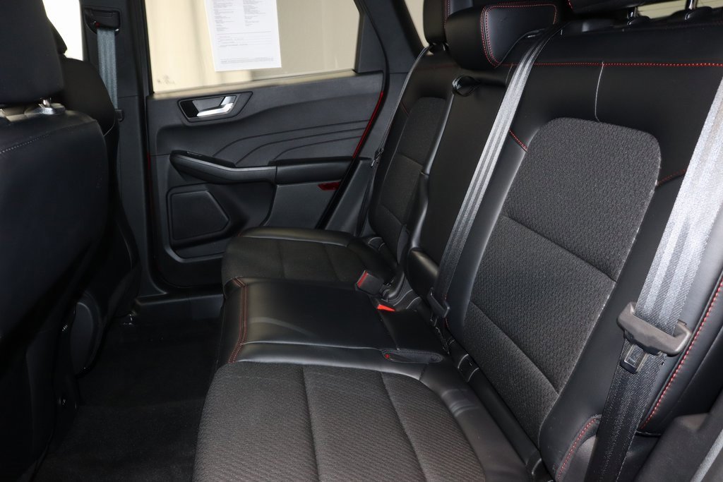 Certified 2025 Ford Escape ST-Line w/ Cold Weather Package image 22
