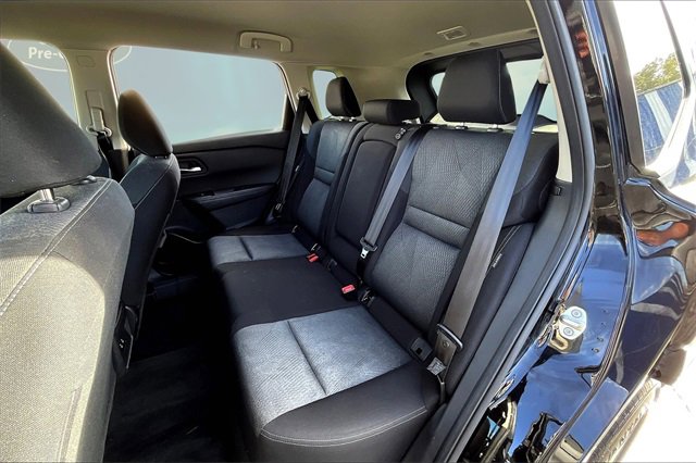 Used 2024 Nissan Rogue SV image 24