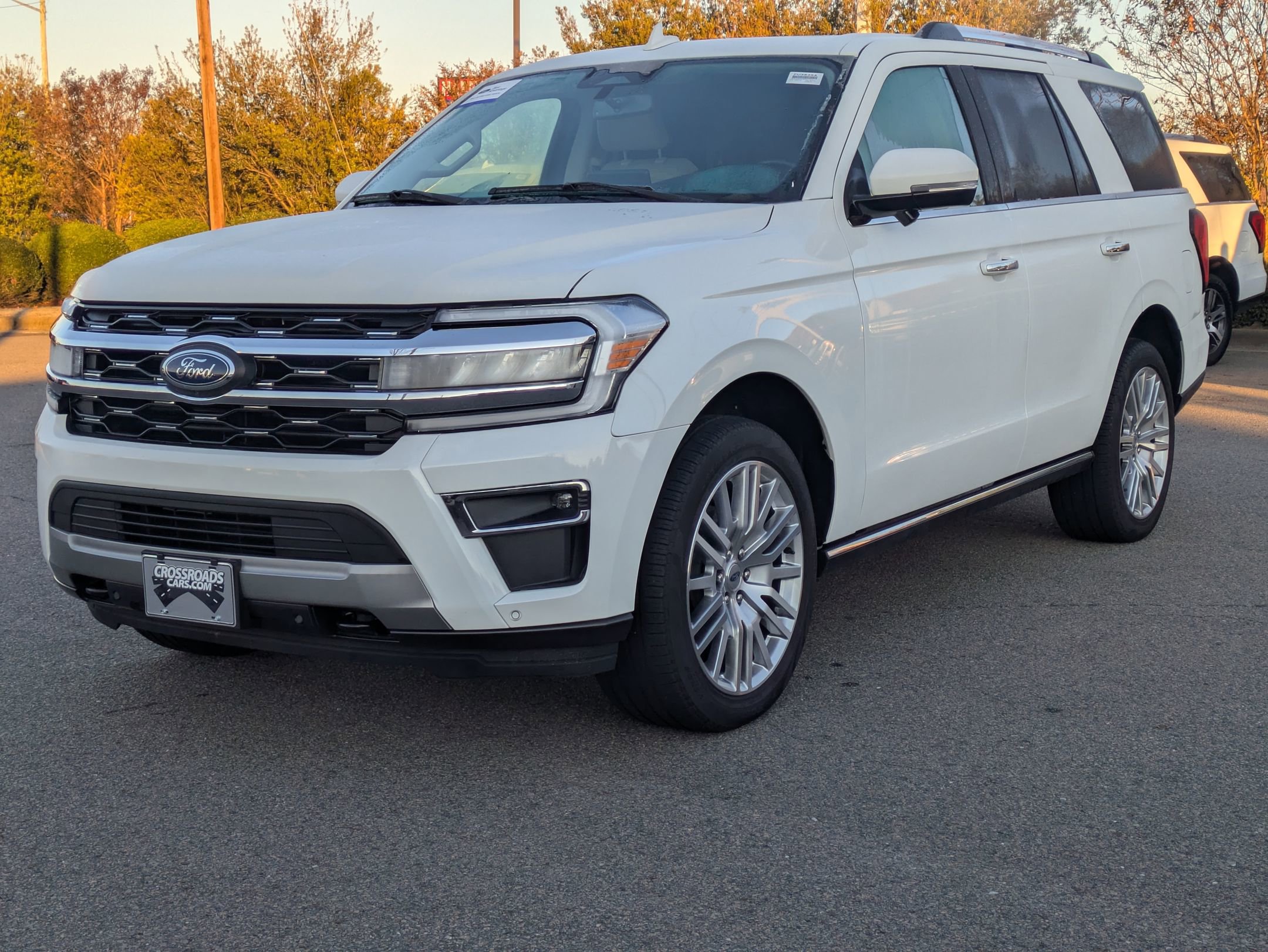 Certified 2024 Ford Expedition Limited image 8