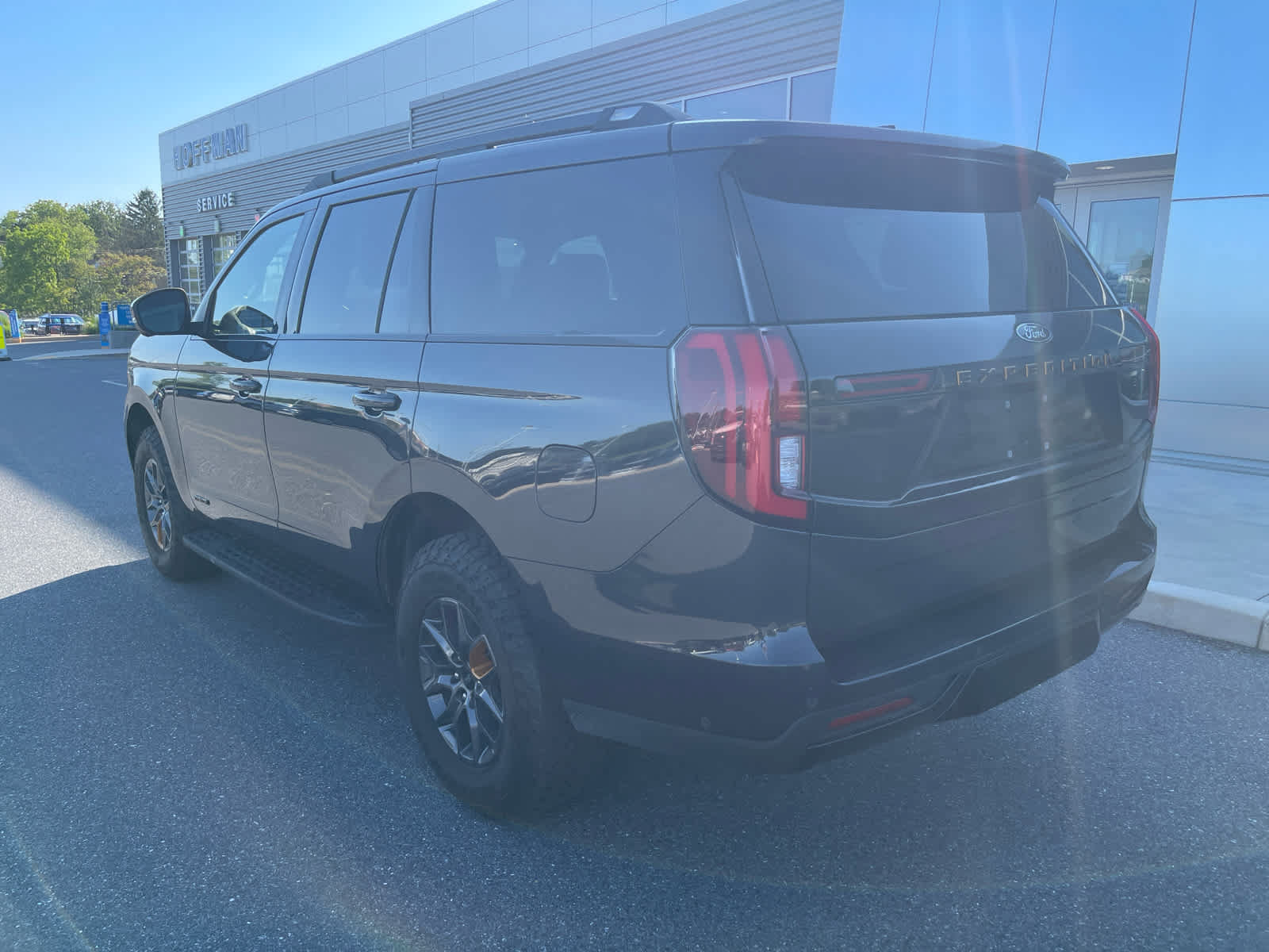 Certified 2025 Ford Expedition Tremor AWD/4WD image 3