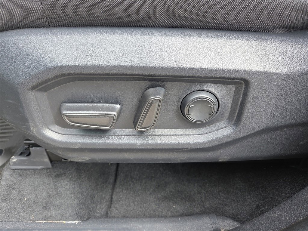 Used 2025 Toyota Tundra SR5 image 23