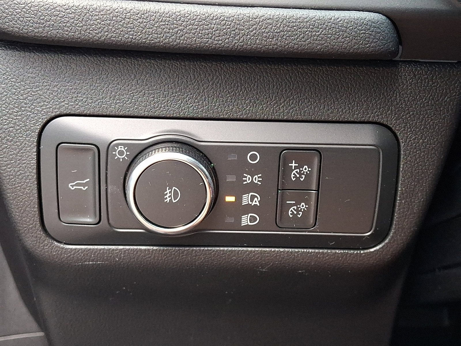 Certified 2022 Ford Escape SEL w/ SEL Stealth AWD Package image 26