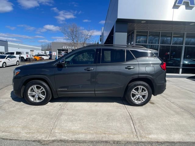 Used 2020 GMC Terrain SLE w/ Driver Convenience Package image 2