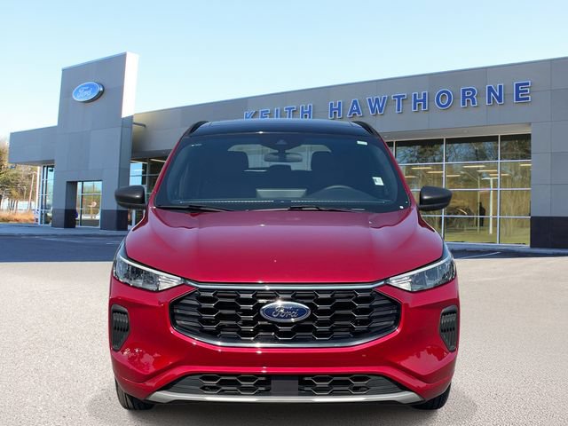 Certified 2023 Ford Escape ST-Line w/ Tech Pack #1 AWD/4WD image 2