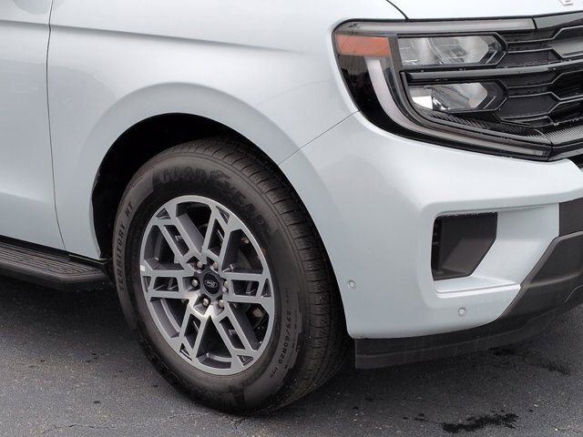 Certified 2025 Ford Expedition Max Active RWD image 10