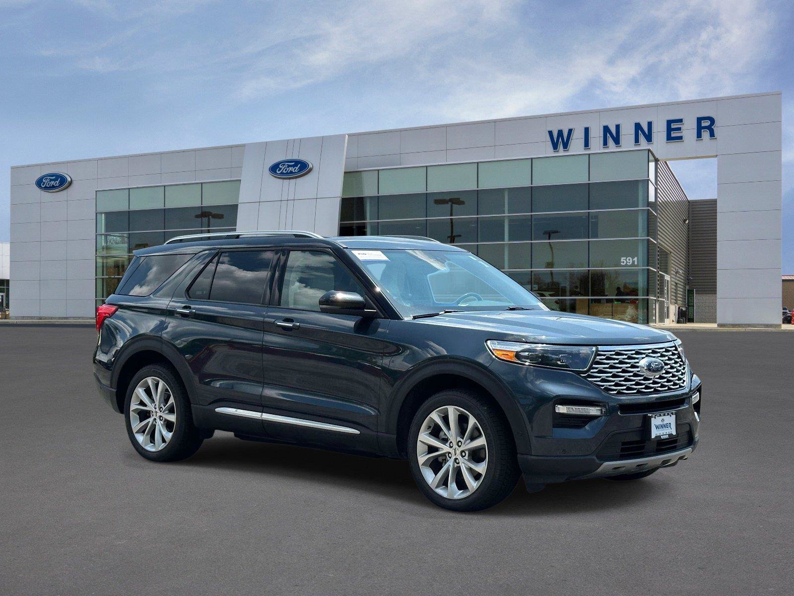 Certified 2022 Ford Explorer Platinum w/ Equipment Group 601A AWD/4WD image 5