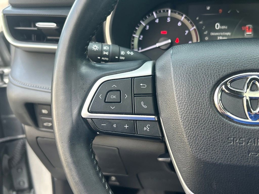 Used 2022 Toyota Highlander XSE image 43