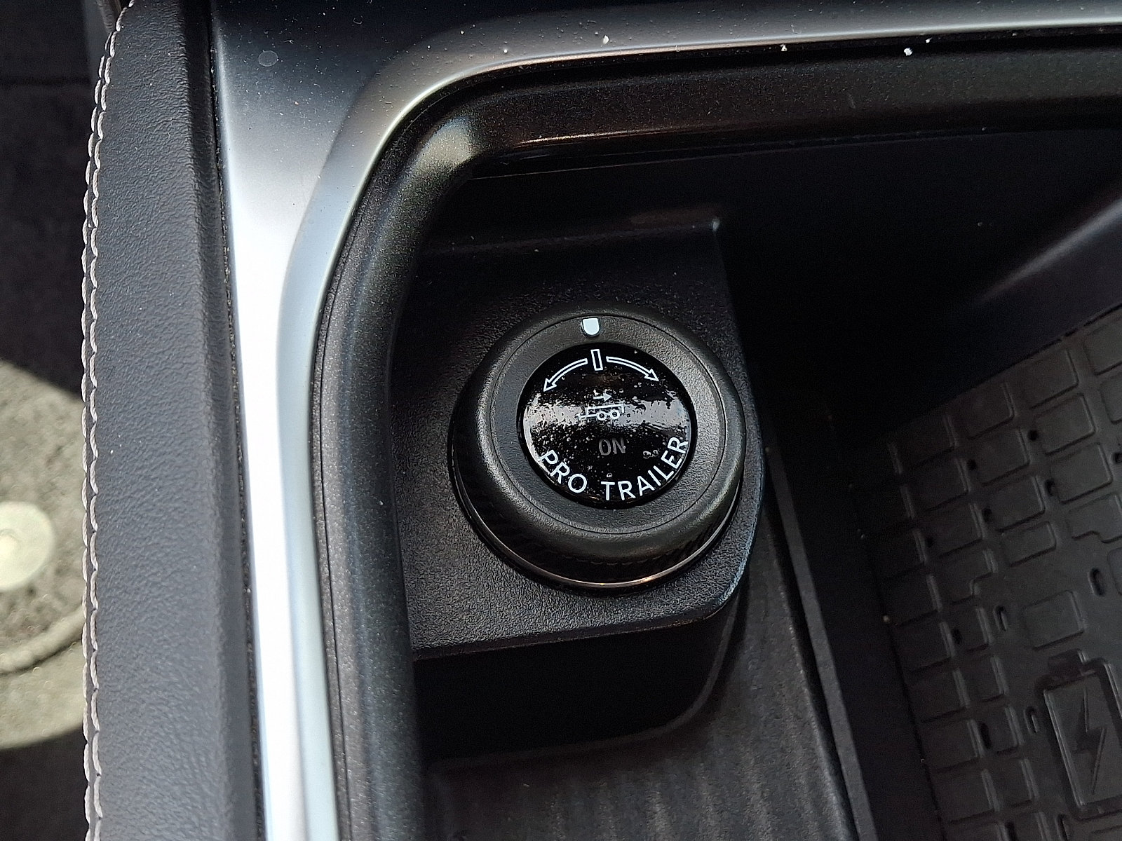 Certified 2025 Ford Expedition Platinum AWD/4WD image 26