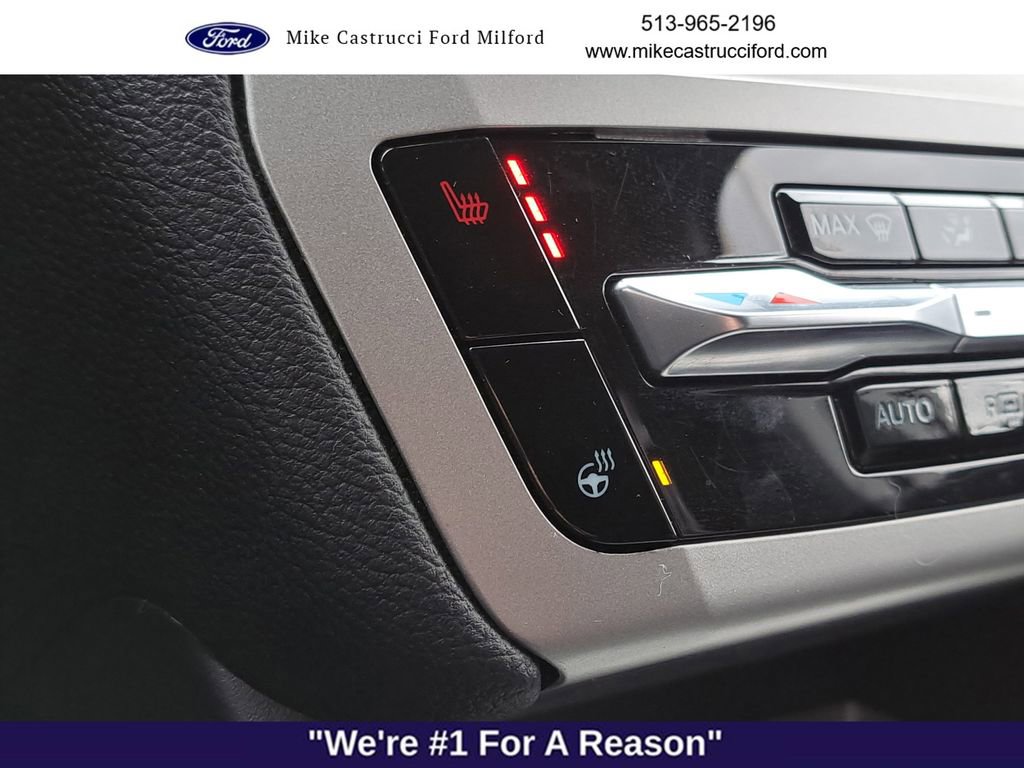 Certified 2022 Ford Explorer XLT w/ Equipment Group 202A image 15