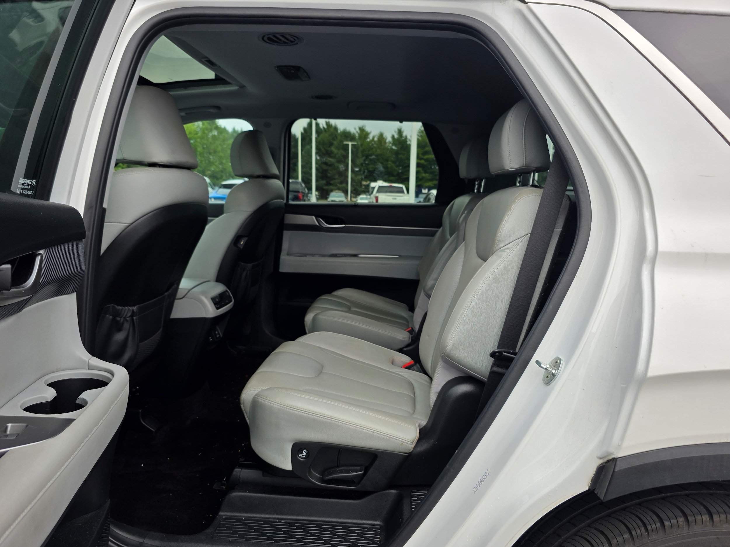 Used 2020 Hyundai Palisade SEL w/ Premium Package AWD/4WD image 10