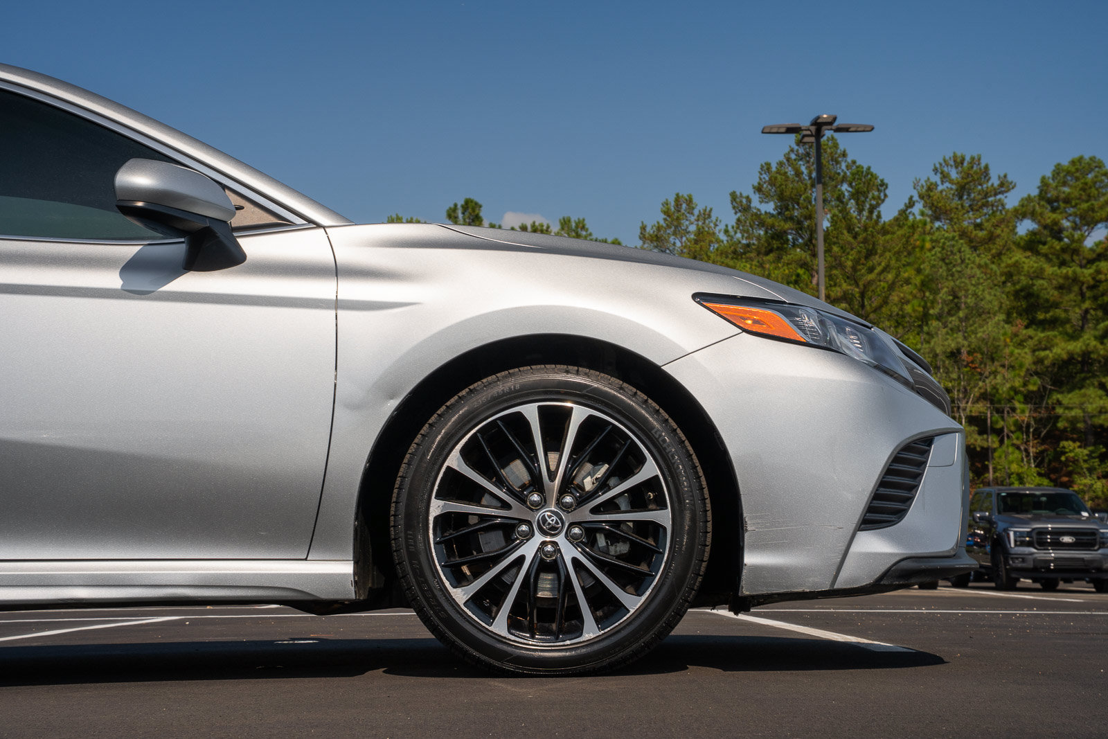 Used 2018 Toyota Camry SE FWD image 9