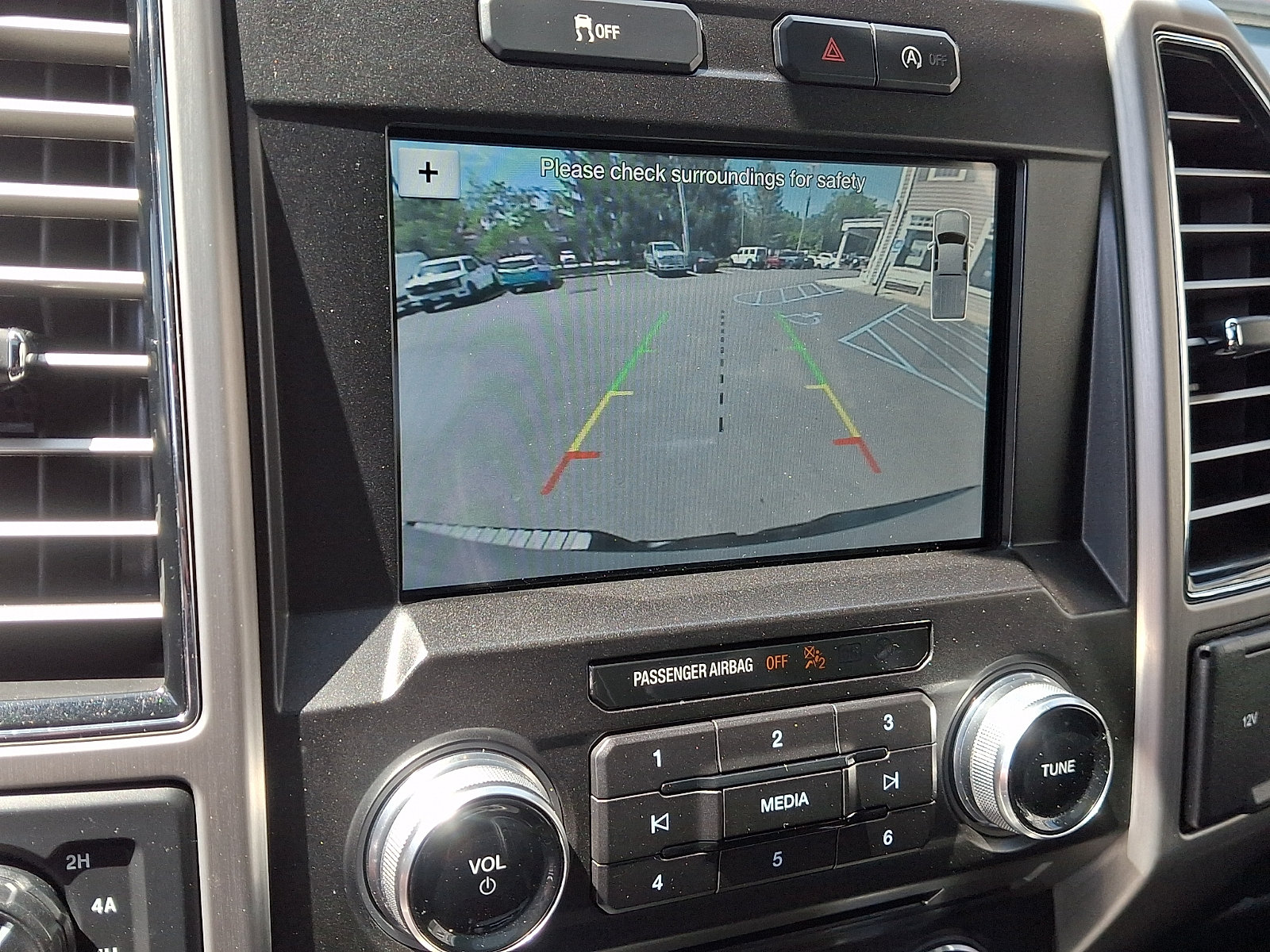 Certified 2018 Ford F150 Platinum AWD/4WD image 20