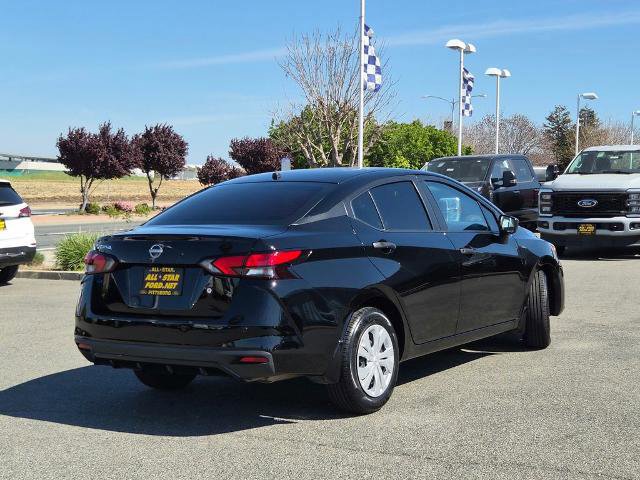 Used 2025 Nissan Versa S w/ Trunk Package image 5