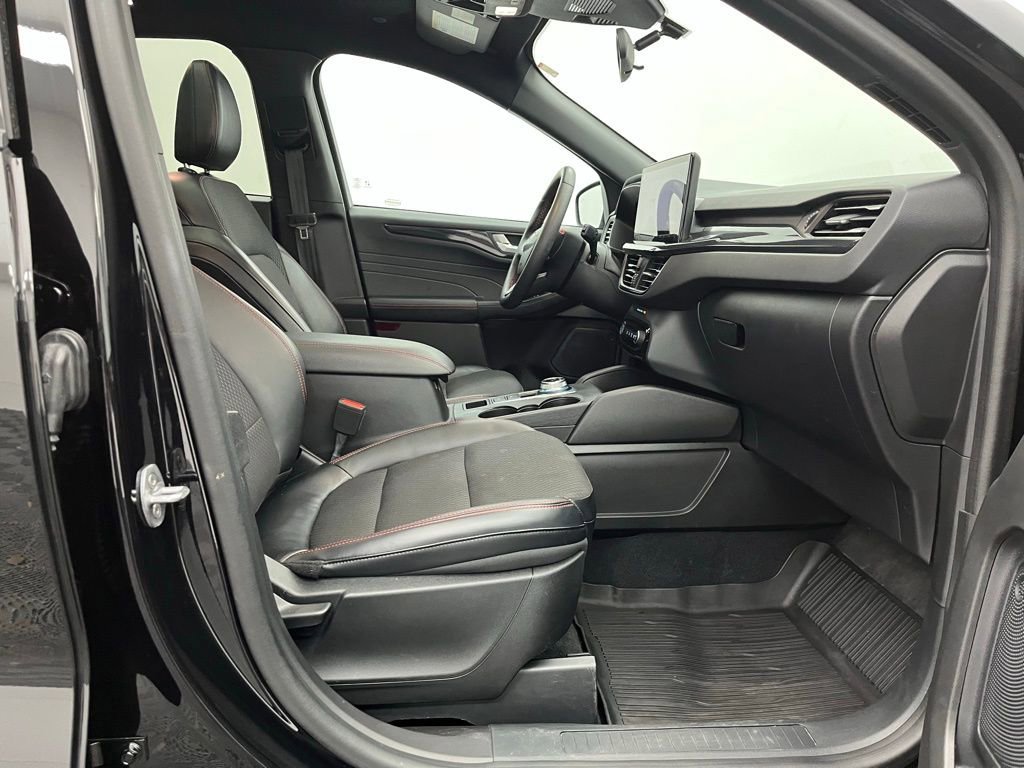 Certified 2023 Ford Escape ST-Line w/ Tech Pack #1 image 26