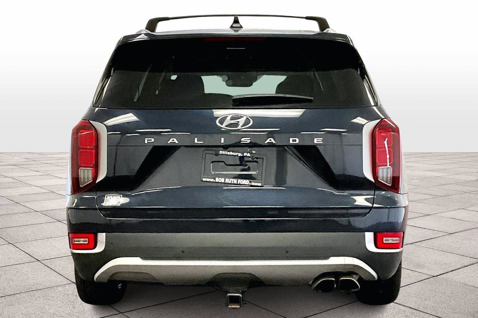 Used 2021 Hyundai Palisade SEL w/ Premium Package image 2