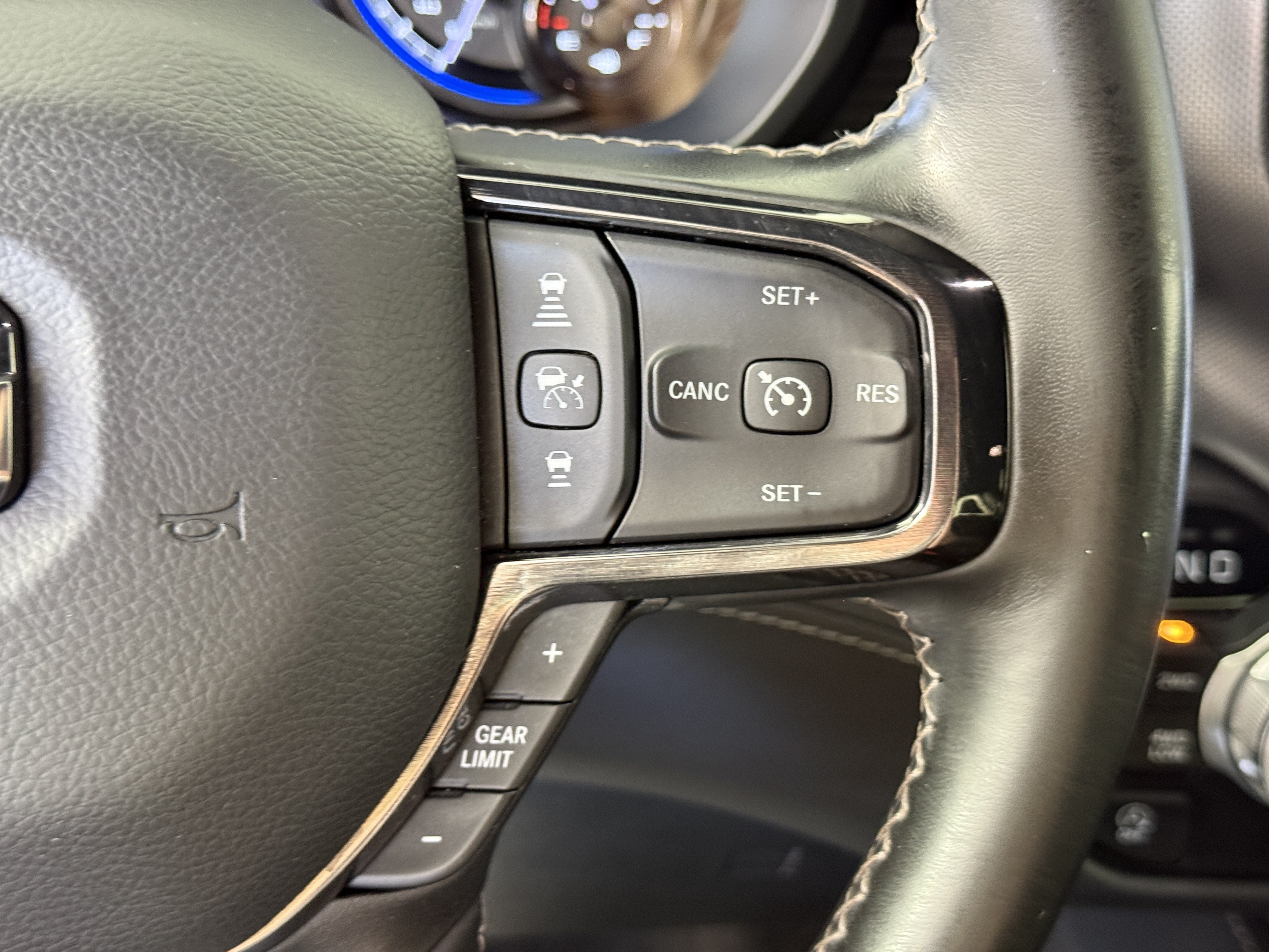 Used 2022 RAM 1500 Limited AWD/4WD image 25