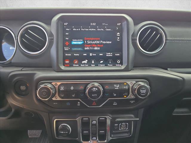 Used 2023 Jeep Wrangler Unlimited Sahara w/ Cold Weather Group AWD/4WD image 13