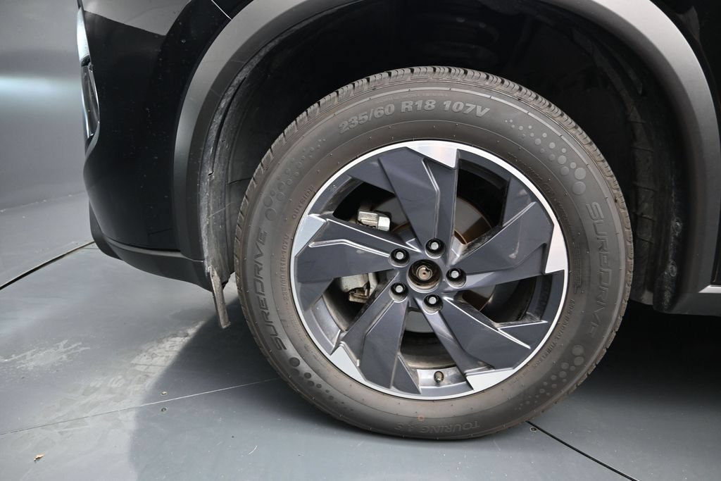 Used 2024 Nissan Rogue SV AWD/4WD image 13