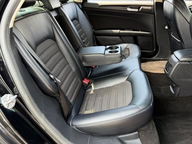 Certified 2018 Ford Fusion SE w/ Equipment Group 601A FWD image 34