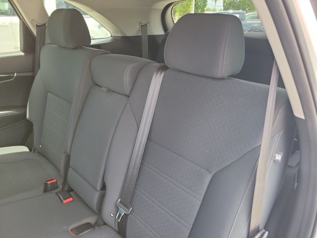 Used 2019 Kia Sorento L FWD image 12