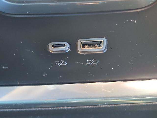 Used 2024 Chevrolet Silverado 2500 High Country w/ High Country Premium Package AWD/4WD image 19