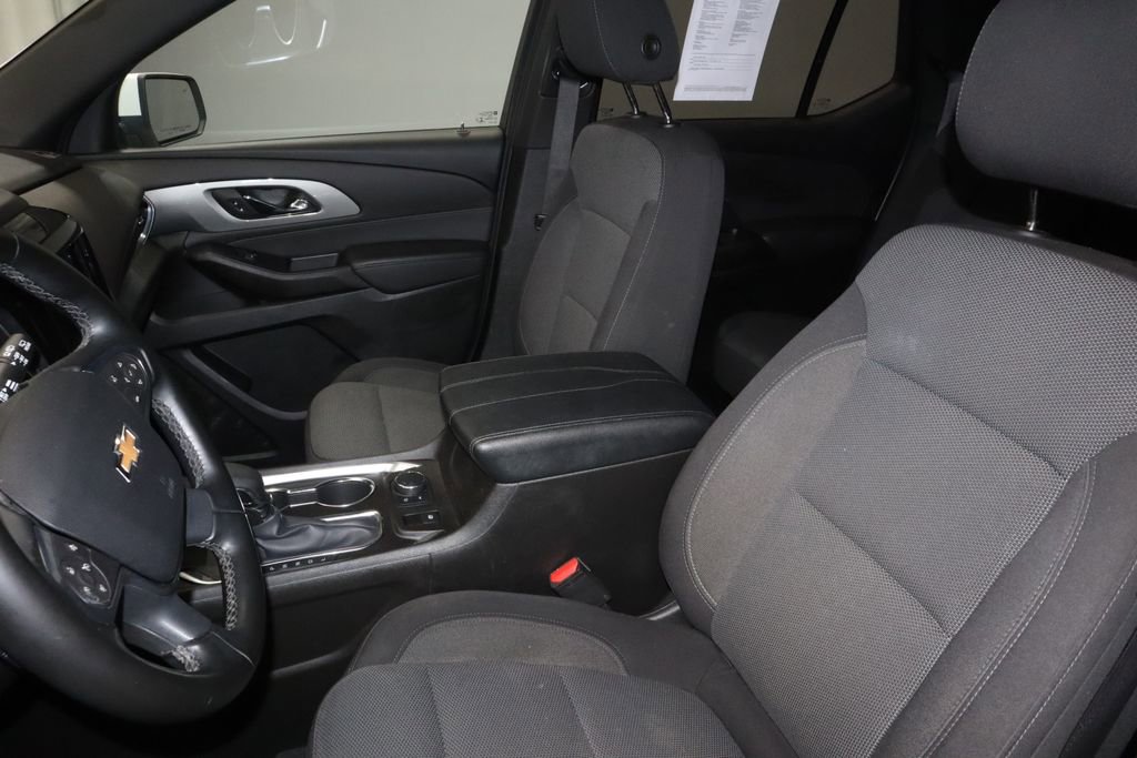 Used 2023 Chevrolet Traverse LT FWD image 25