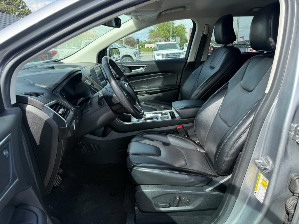 Certified 2022 Ford Edge Titanium image 15