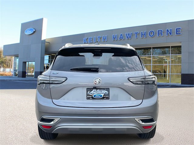 Used 2022 Buick Envision Avenir w/ Technology Package II image 3