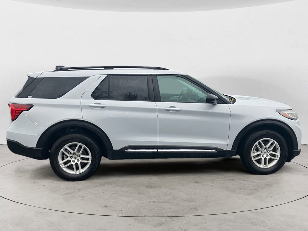 Certified 2025 Ford Explorer Active AWD/4WD image 6