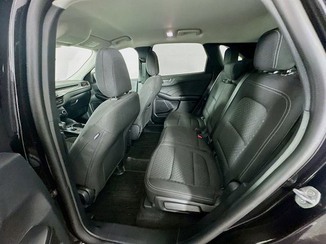 Certified 2025 Ford Escape Active w/ Cold Weather Package FWD image 31