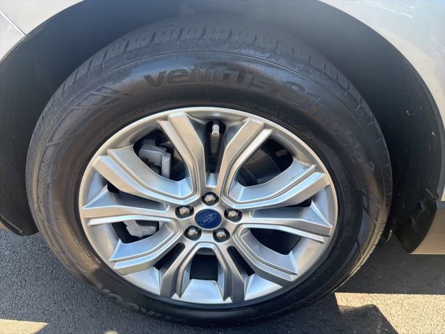 Certified 2022 Ford Edge Titanium AWD/4WD image 26
