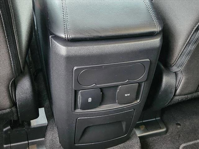 Certified 2024 Ford Explorer XLT RWD image 17