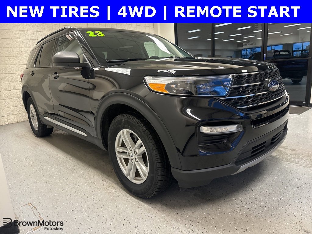 Certified 2023 Ford Explorer XLT w/ Equipment Group 202A