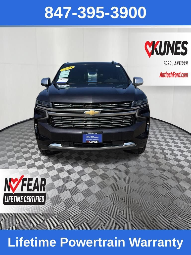 Used 2024 Chevrolet Suburban Premier AWD/4WD image 2