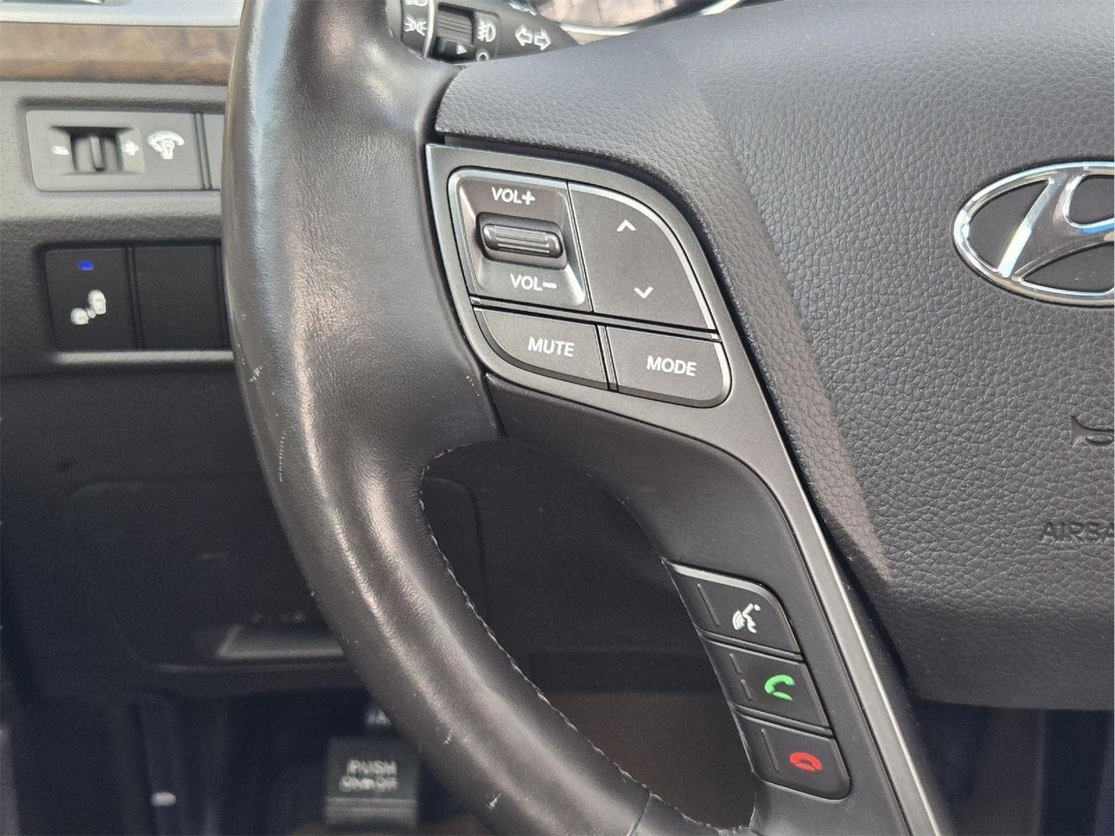 Used 2018 Hyundai Santa Fe FWD image 34
