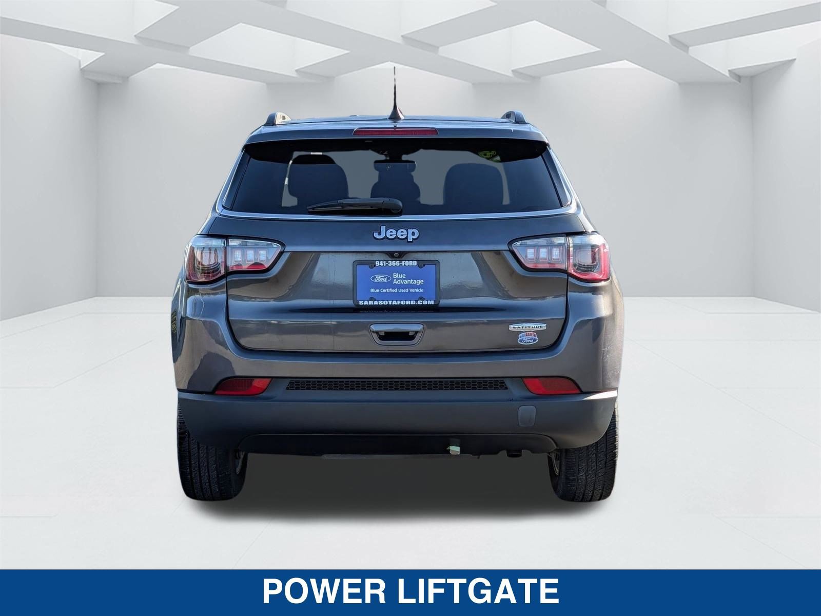 Used 2018 Jeep Compass Latitude w/ Popular Equipment Group image 5