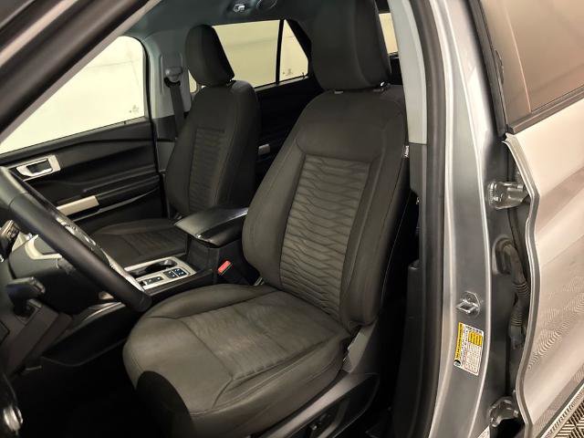 Certified 2021 Ford Explorer XLT RWD image 17